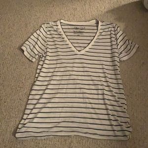 Black and white stripe V neck short sleeve shirt size small